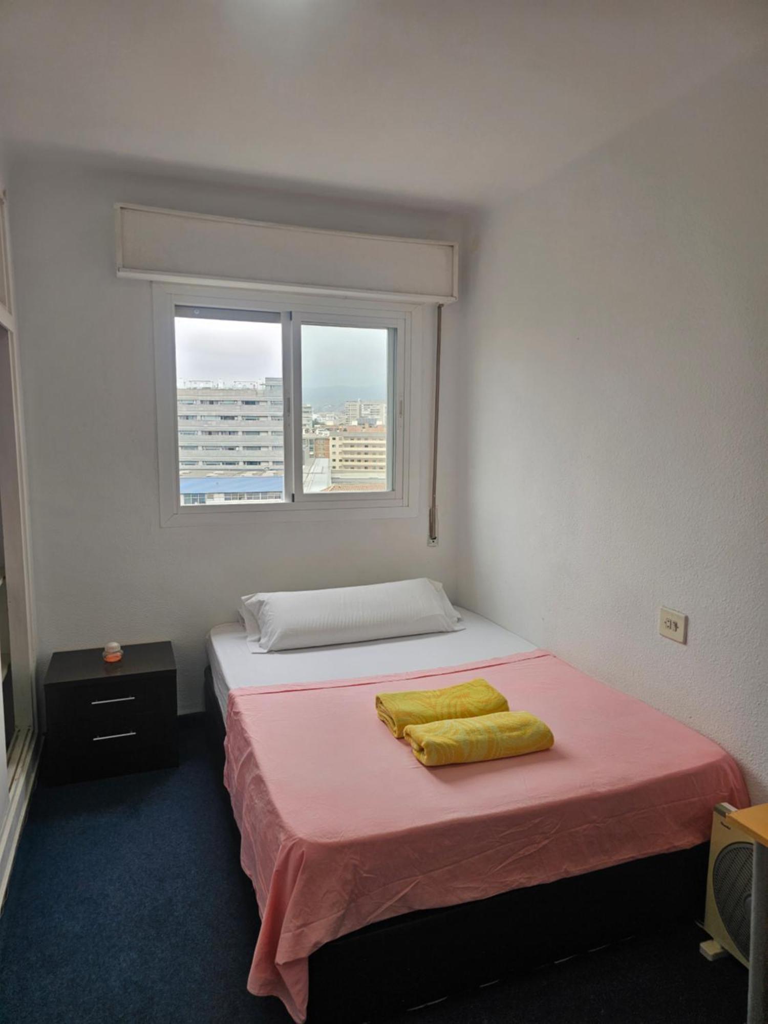 Privada Centro Cerca Tren Maria Zambrano Y Playa Muy Buena Conexion Wifi Kwatera prywatna Malaga