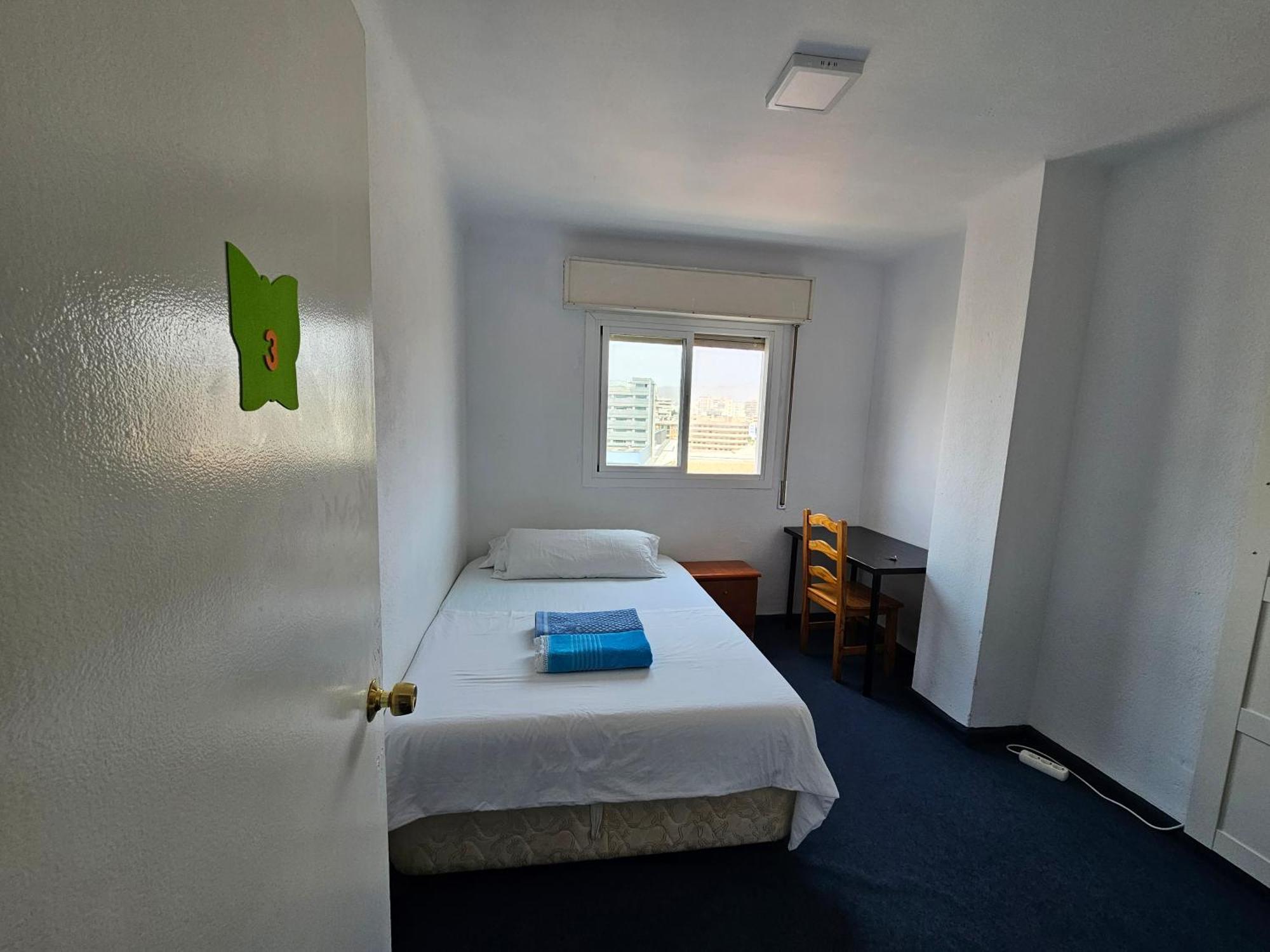 Privada Centro Cerca Tren Maria Zambrano Y Playa Muy Buena Conexion Wifi Malaga